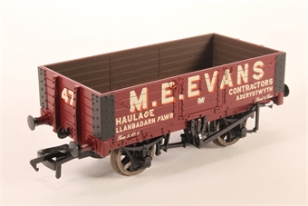 5-plank open wagon in maroon - M.E. Evans, Aberystwyth - No. 47 - Bachmann Collectors Club Exclusive