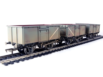 3 BR grey steel mineral wagons B82219, B257058 & B140952 (weathered) - Hattons Ltd Edition