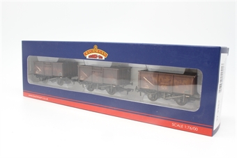 16T mineral wagon triple pack in BR bauxite (weathered) - Exclusive for Kernow Model Rail Centre