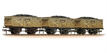 Triple Pack 16 Ton Steel Mineral Wagon BR Grey with Loads Weathered