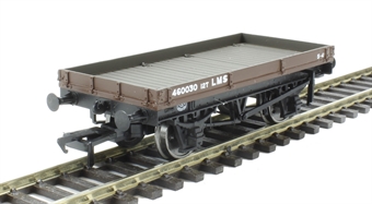 1 plank wagon in LMS bauxite