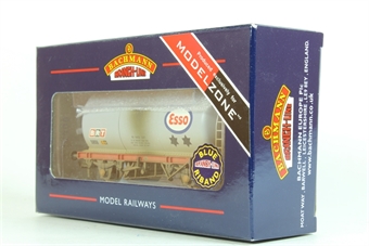 45 Tonne TTA Monobloc Tank Wagon 5959 in 'ESSO' Grey Livery ? Weathered ? Limited Edition for Modelzone Ltd