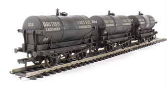 Pack of 3 14 Ton tank wagons in British Tar livery - weathered