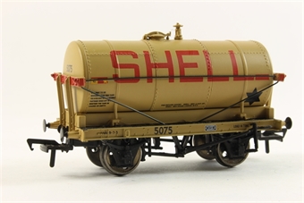 14 Ton tank wagon with large filler "Shell"