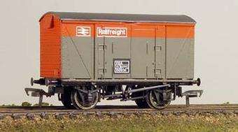 12 Ton box van (van wide) in Railfrieght
