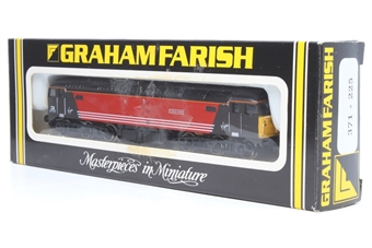 Class 47/7 47747 'Graham Farish' in Virgin TRA Livery