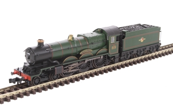 Class 4073 Castle 4-6-0 5070 'Sir Daniel Gooch' in BR lined green with late crest