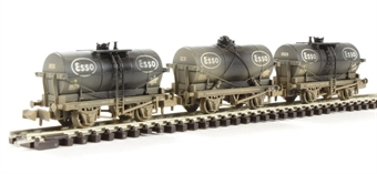 14-Ton tank wagons "Esso" 1231, 1855 & 1869 - weathered - Pack of three