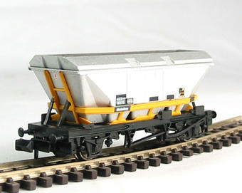 HFA hopper wagon with dust cover "Mainline"