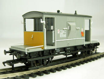 20 ton brake van fitted in Railfreight Distribution livery B954661