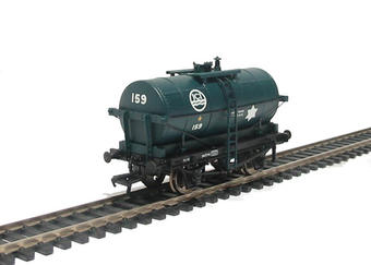 14 ton tank wagon in Imperial Chemicals Industries (ICI) livery