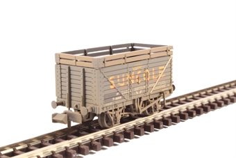 8-plank open wagon with coke rails - "Suncole" - weathered