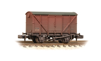 12 Ton BR Ventilated Van B773512 in BR Bauxite (Late) - weathered