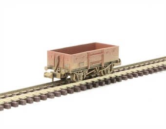 13 Ton High Sided Steel Wagon (Chain Pockets) in BR bauxite (late) - weathered