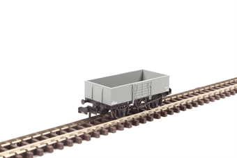13T high sided steel wagon with smooth sides and wooden door E279122 in BR grey