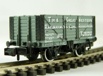 7-plank wagon "The GW Railwaymens Coal Association"