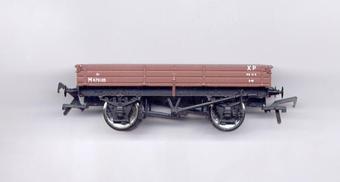 3-plank wagon M470105 in BR bauxite