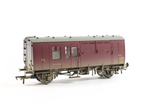 BR Mk1 Horse Box in Maroon (weathered) - TMC limited edition