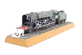 Class 9F 2-10-0 'Evening Star' 92220 in BR green - static resin model