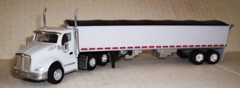 Kenworth T680 Grain Trailer (White)