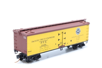 40GÇÖ re-built wood reefer car of the Pacific Fruit Express 34490