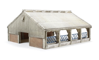 Modern Farm Barn (100 x 54 x 51mm)