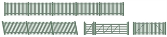 GWR Station Picket Fencing, green (inc. gates & ramps)