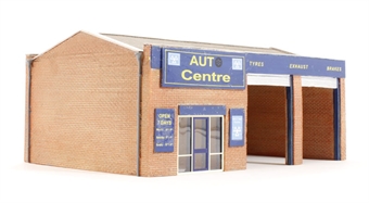 Tyre and Exhaust "Auto Centre" (150 x 105 x 70mm)