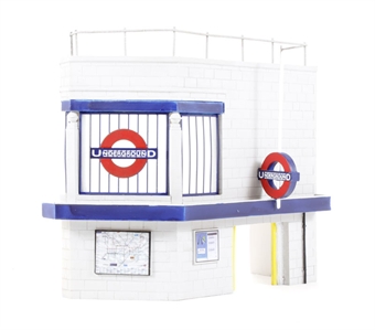 Low Relief Underground Station (110 x 38 x 96mm)