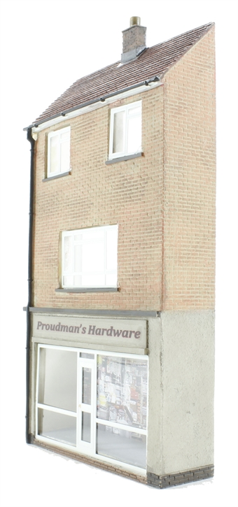 Low relief hardware store with maisonette (70 x 19 x 132mm)