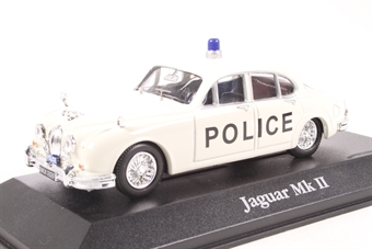 Bedfordshire Police Jaguar MkII