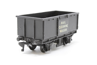 16T Rail Cleaning Wagon in Black