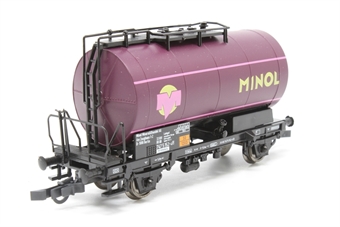 Tank wagon with brake platform 'Minol' of the DB