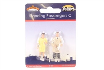 Pair of standing passengers - Pack C