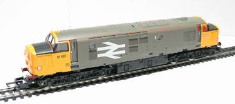 Class 37 37697 in Railfreight grey with yellow ends