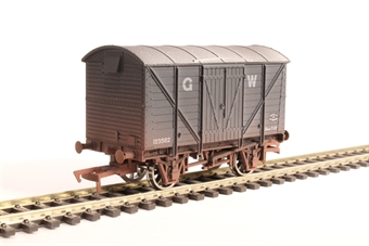 12-ton ventilated van in GWR grey - 123562 - weathered