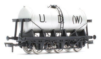 6 Wheel Milk Tanker U.D.W