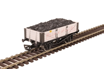 4-plank open wagon "W.McLaren, Dundee" with coal load - 32 