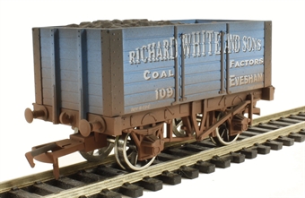 7-plank open wagon with 9ft wheelbase "Richard White and Sons, Evesham" - 109 - weathered