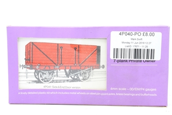 Charles Roberts 7 Plank Private owner wagon kit