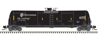 31,000 gallon crude oil Trinityrail tank car of Ferromex - black 412052