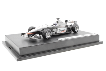2001 McLaren MP4-16 - D. Coulthard