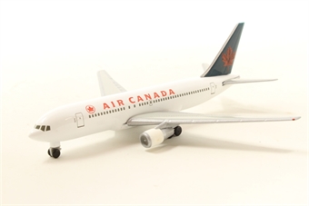 Boeing 767-233 'Air Canada'