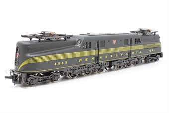 Class GG1 4929 in Pennsylvania Railroad green