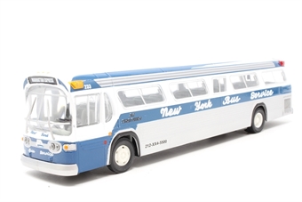 GM 5301 New Look Bus Fishbowl "Manthattan Express"