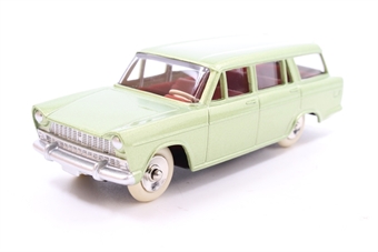Fiat 1800 Station Wagon (Dinky Replica)