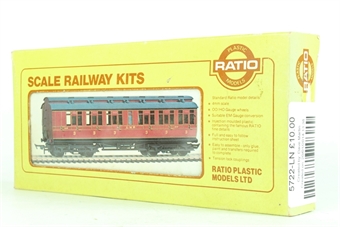 Midland clerestory roof composite express coach kit