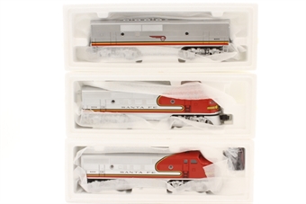 EMD F3 ABA set #8100/8101/8102 of the Santa Fe 'Super Chief' - one powered and two unpowered units - sound fitted