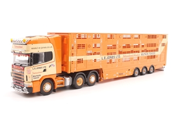 Scania 4-series Topline with livestock trailer 'L.E. Jones'