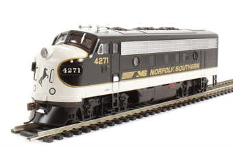 F7A EMD 4271 of the Norfolk Southern - digital sound fitted